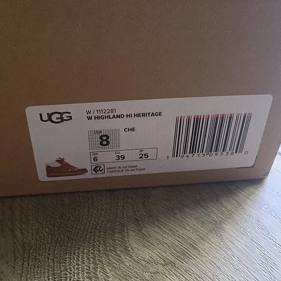 UGG W Highland High Heritage Hiking Boots size 8 - Picture 7 of 8